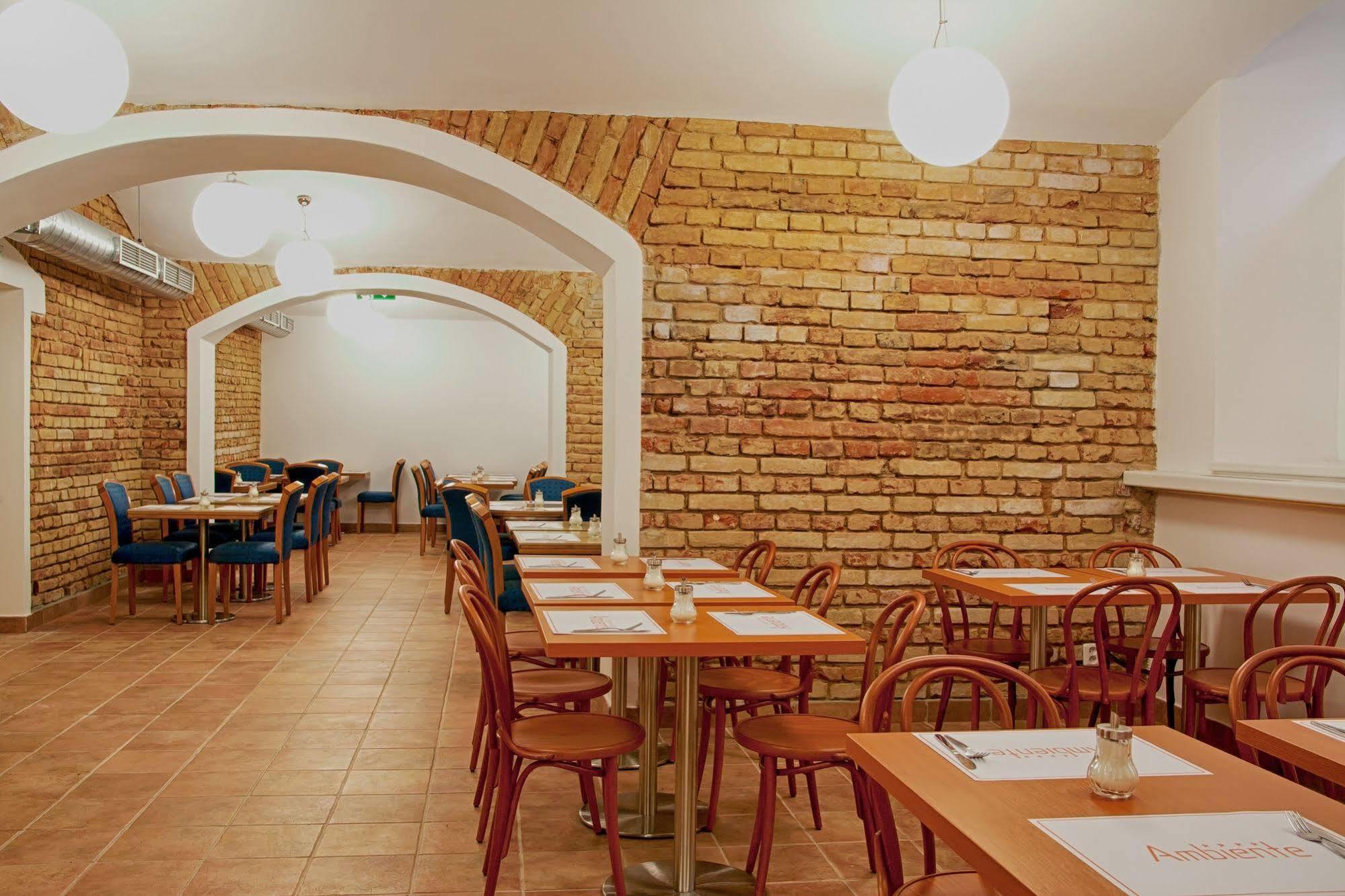 Ambiance 4* Prag